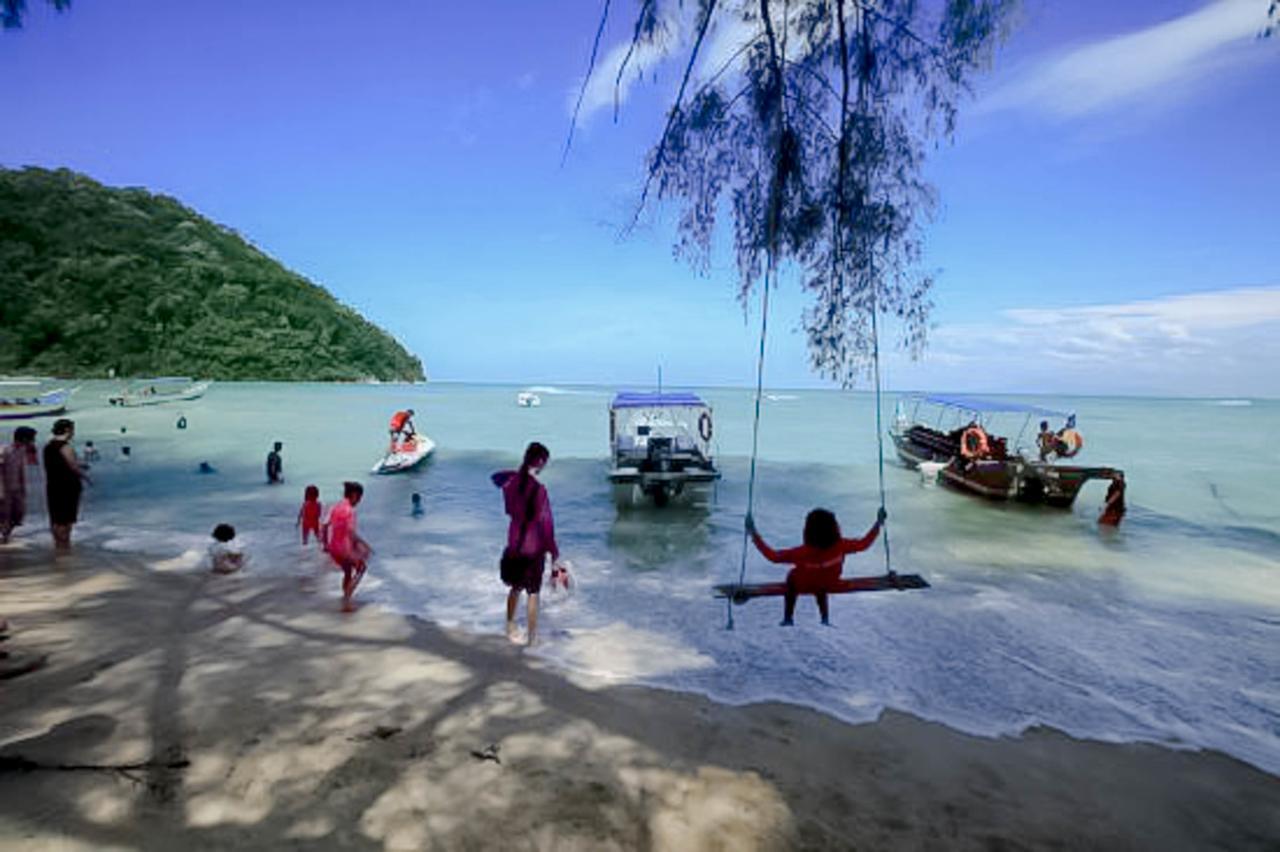 Hotel & Chalet Sportfishing Pnk Teluk Bahang Exterior photo